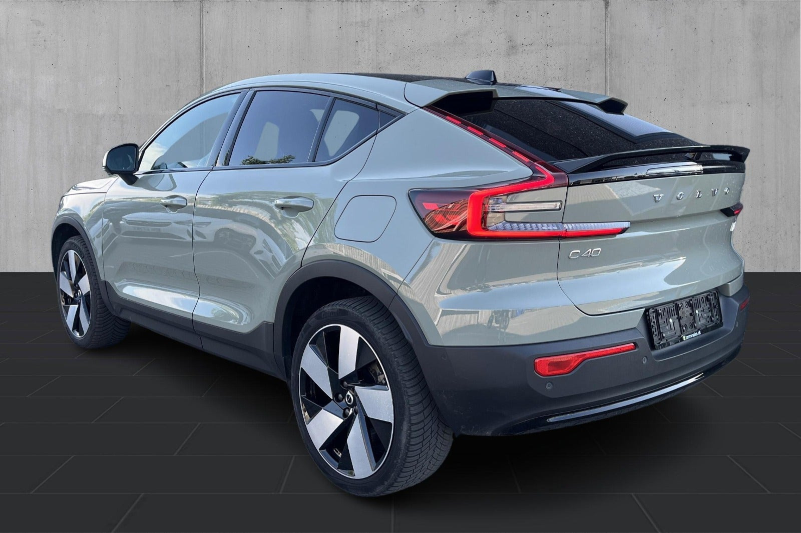 Grøn Volvo C40 fra 2024