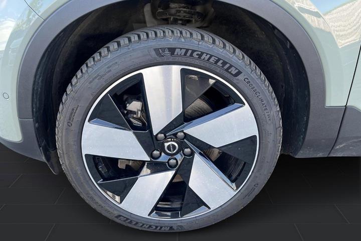Grøn Volvo C40 fra 2024