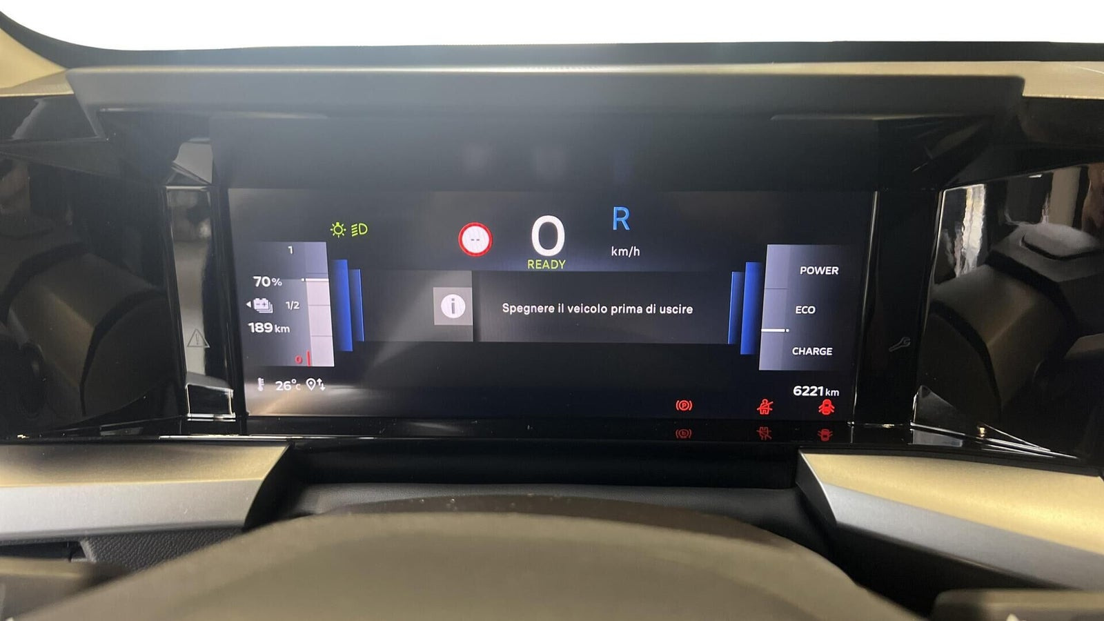 Blå Opel Frontera fra 2025