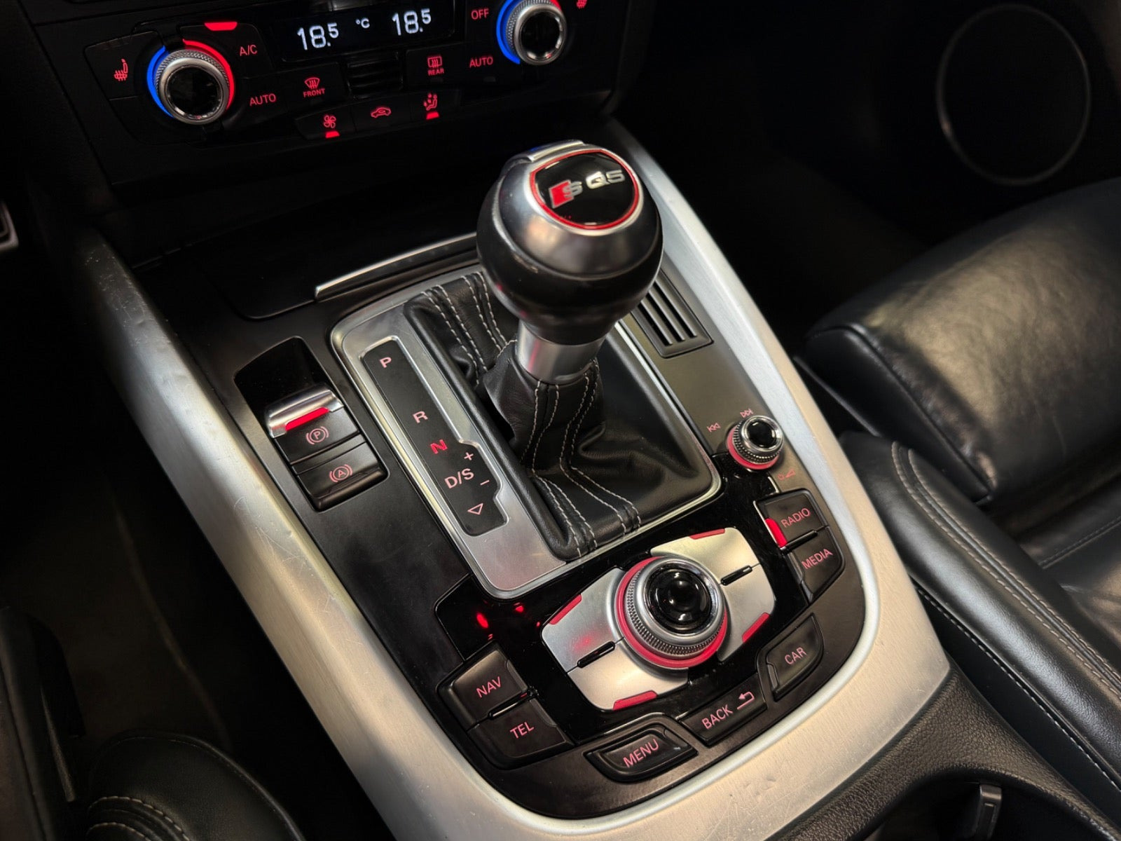 Hvid Audi SQ5 fra 2017