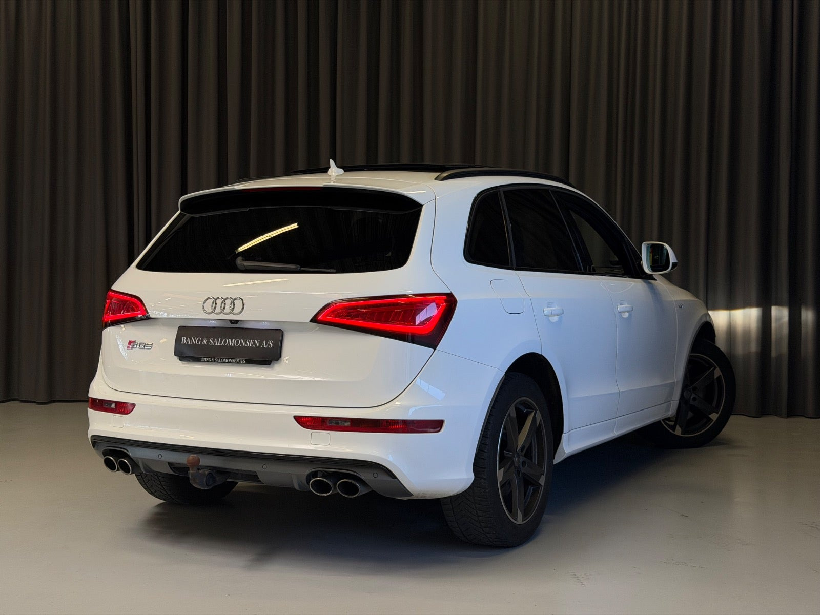 Hvid Audi SQ5 fra 2017