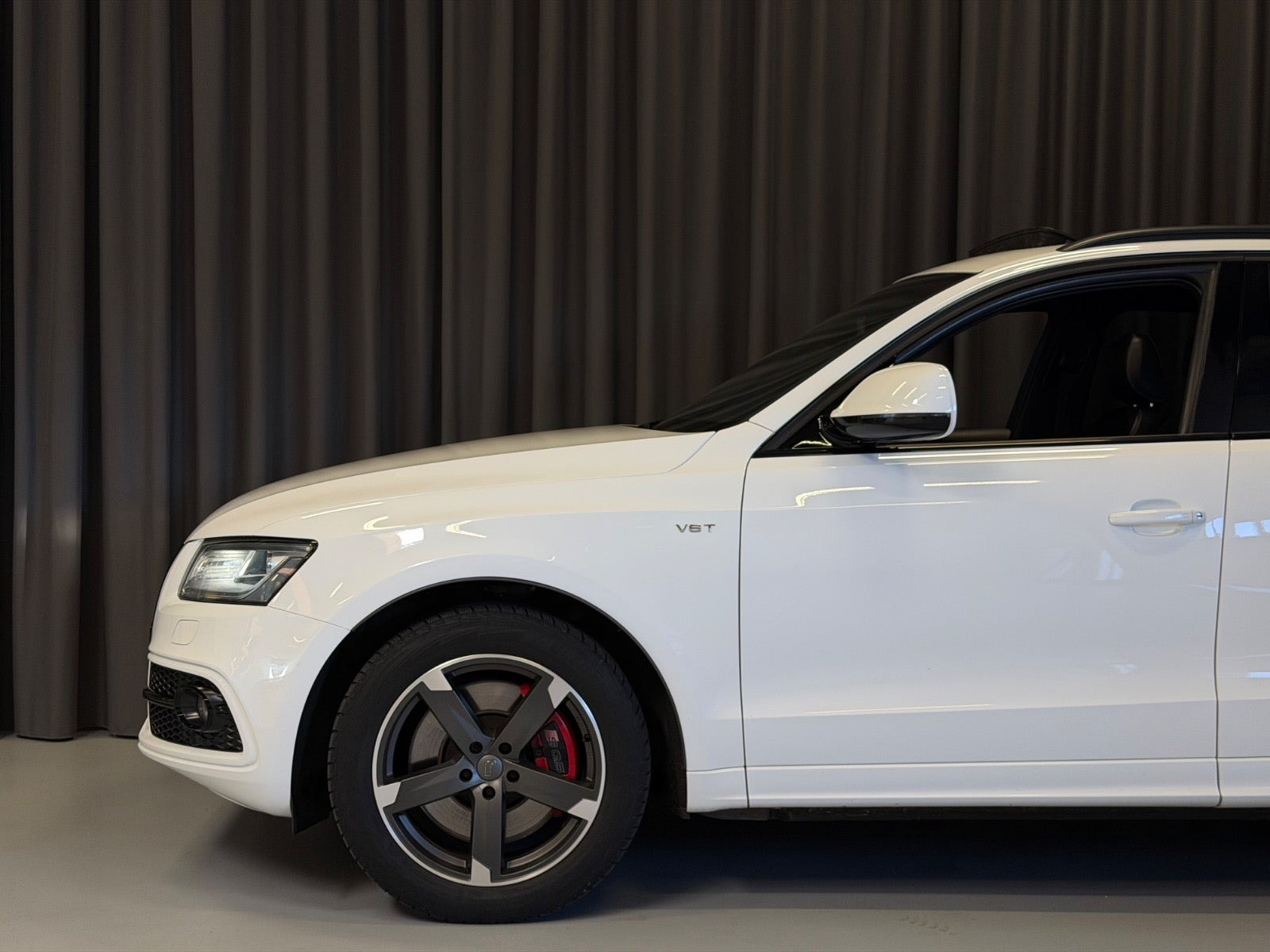 Hvid Audi SQ5 fra 2017