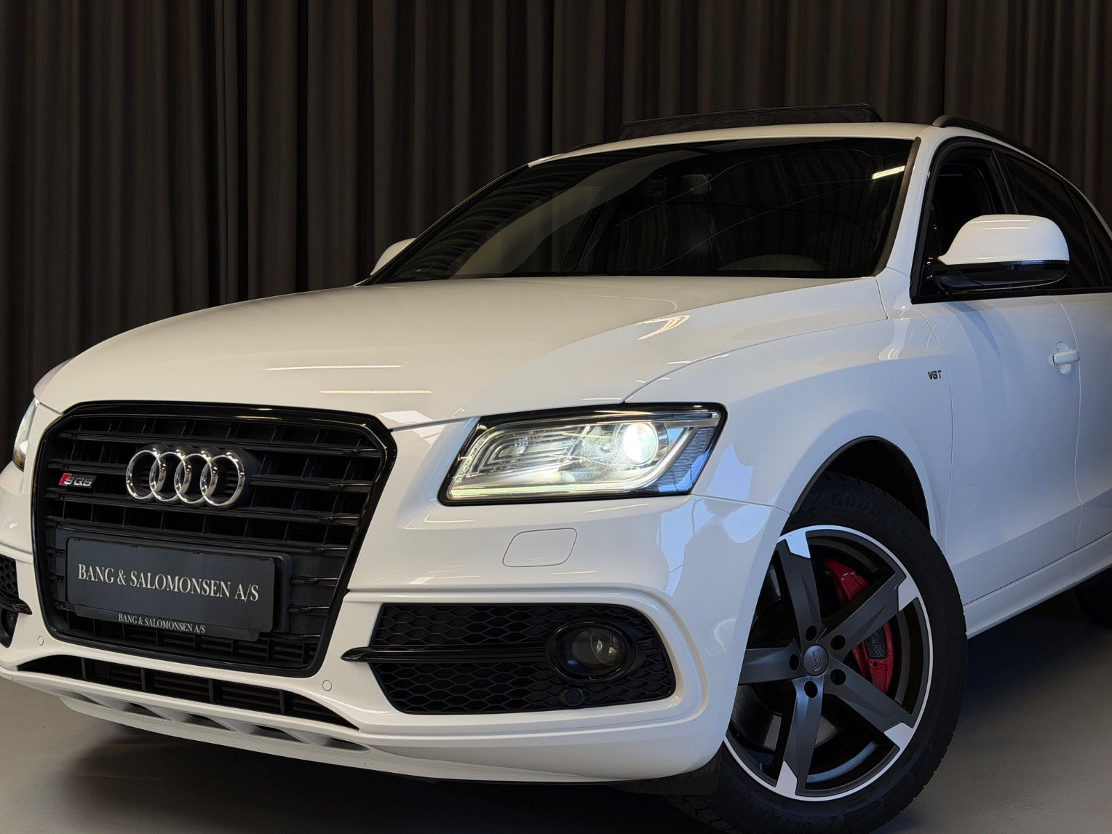 Hvid Audi SQ5 fra 2017
