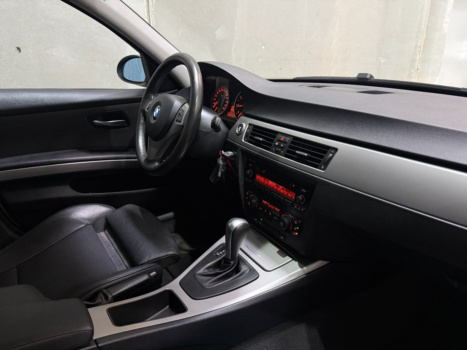 undefined BMW 320i fra 2005
