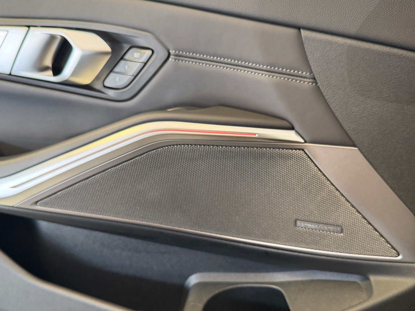 Sort BMW M3 fra 2022