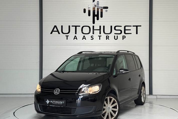 Sort VW Touran fra 2011