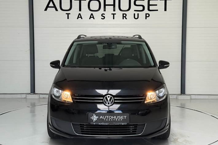 Sort VW Touran fra 2011