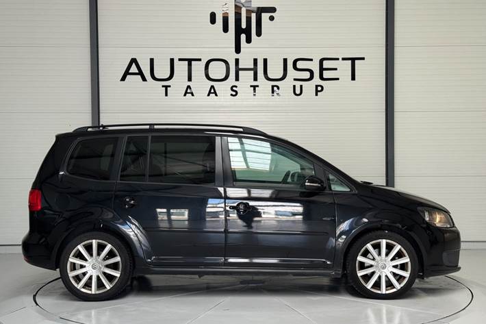 Sort VW Touran fra 2011