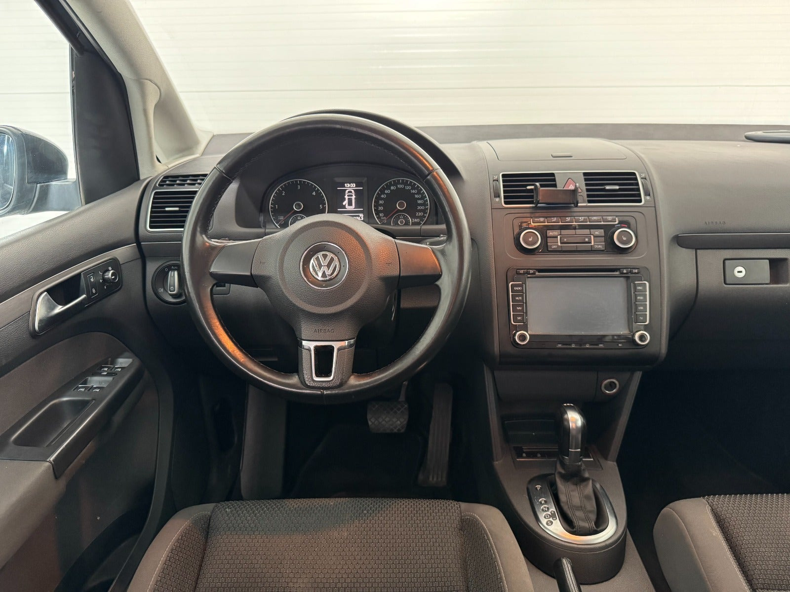 Sort VW Touran fra 2011