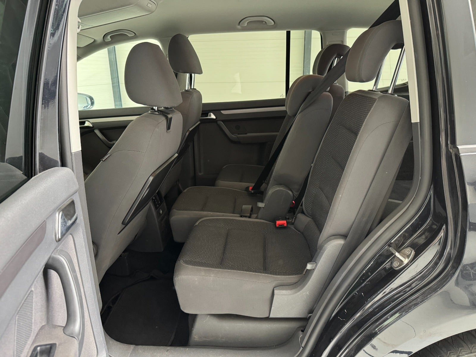 Sort VW Touran fra 2011