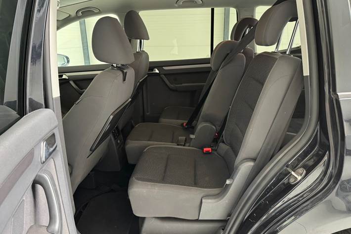 Sort VW Touran fra 2011