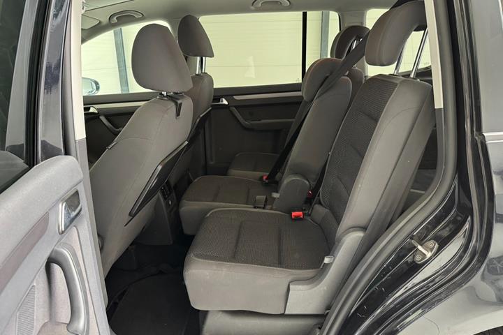 Sort VW Touran fra 2011