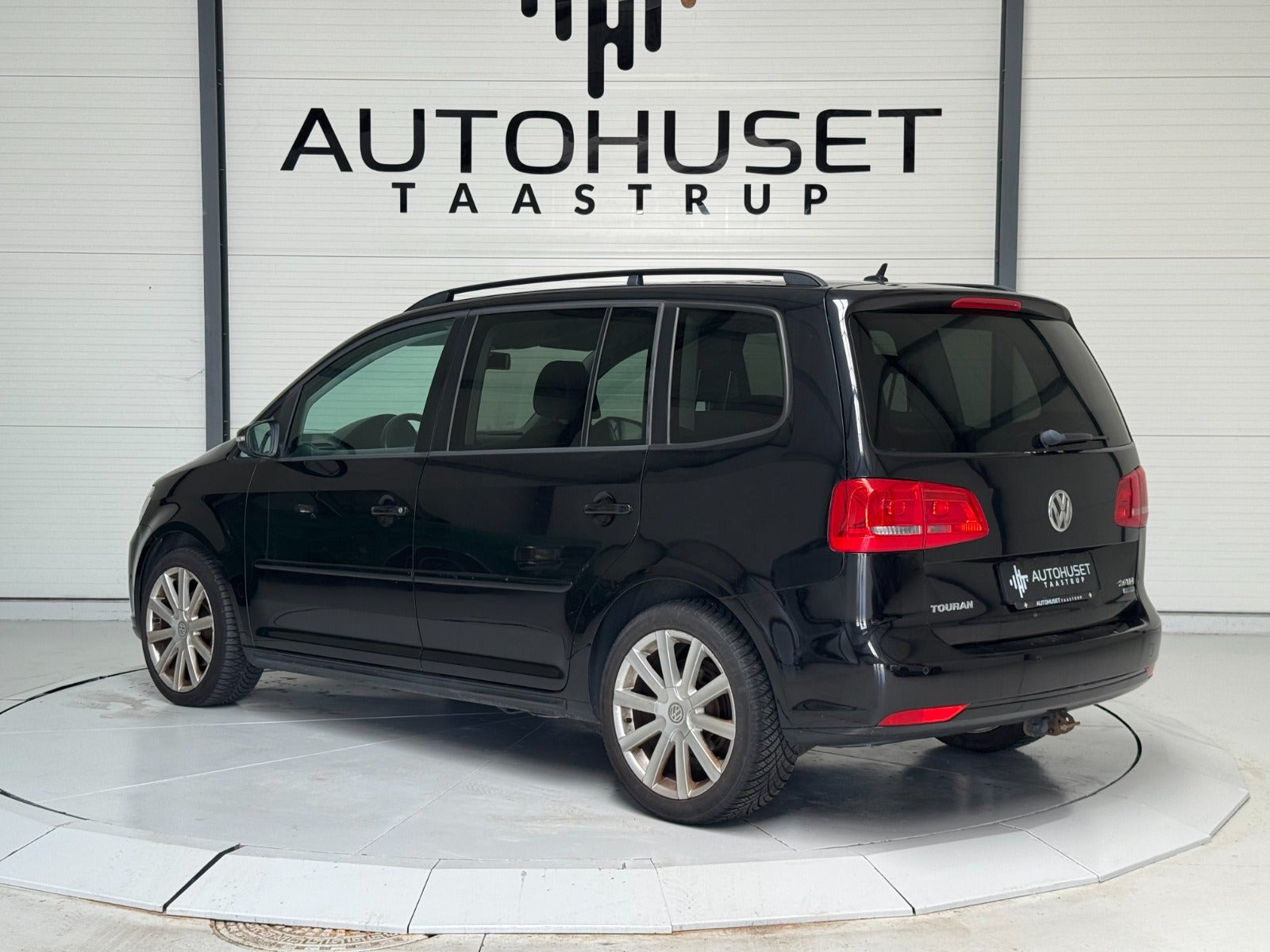 Sort VW Touran fra 2011
