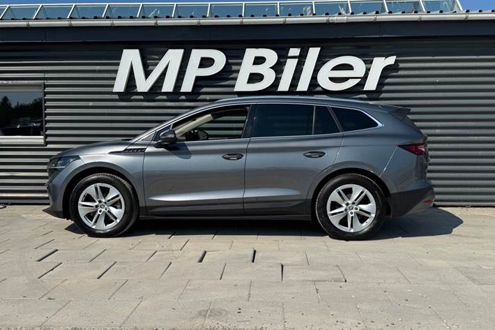 Grå Skoda Enyaq fra 2023