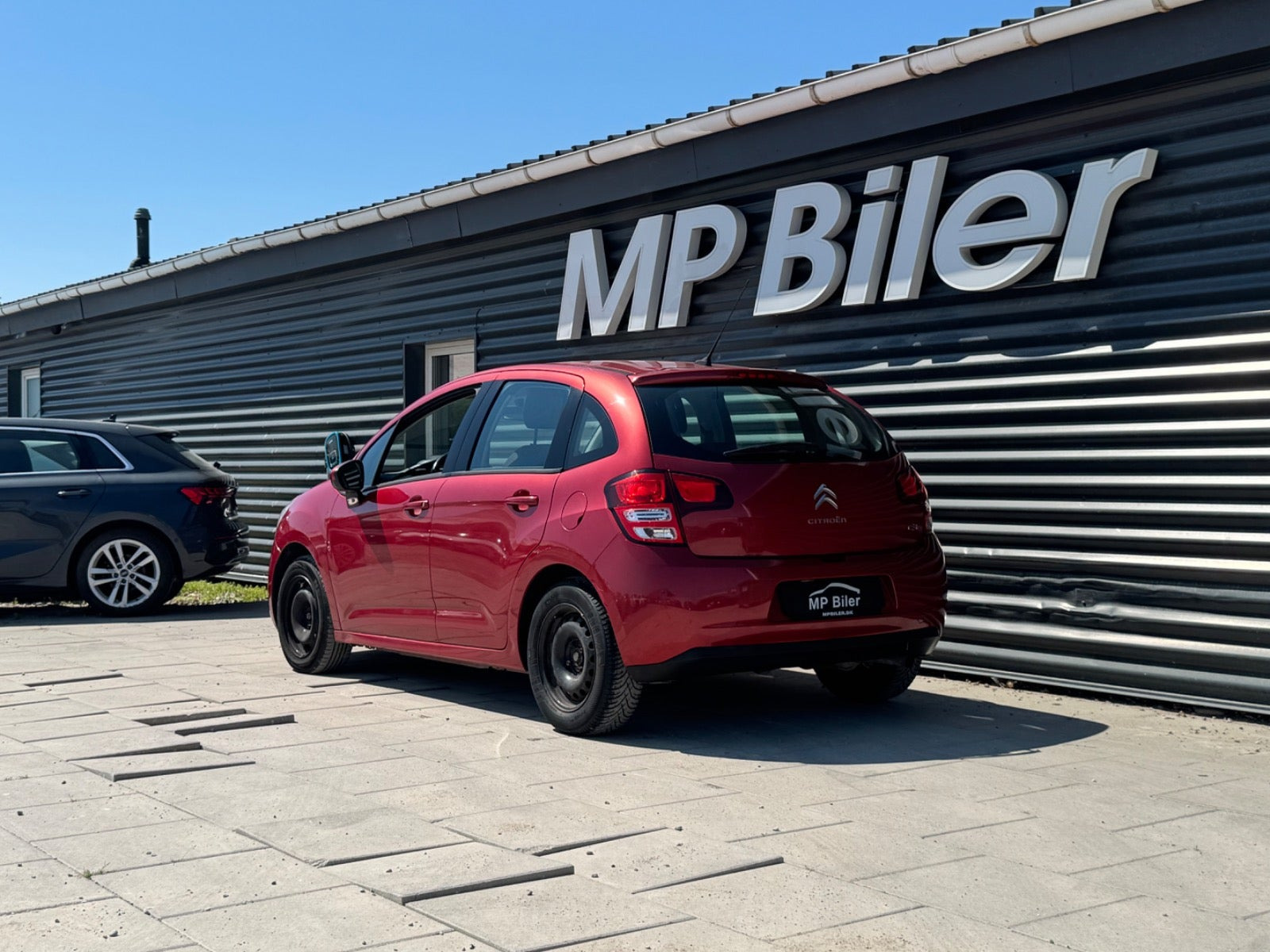 Rød Citroën C3 fra 2011