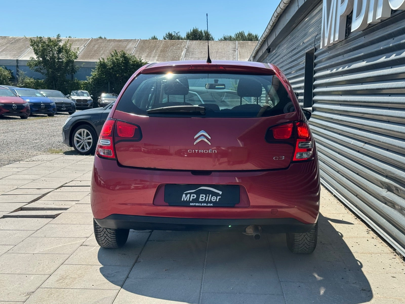 Rød Citroën C3 fra 2011