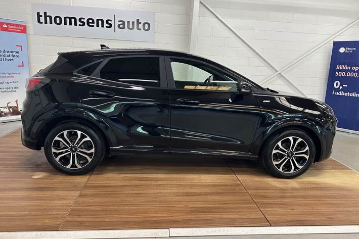 Sort Ford Puma fra 2020