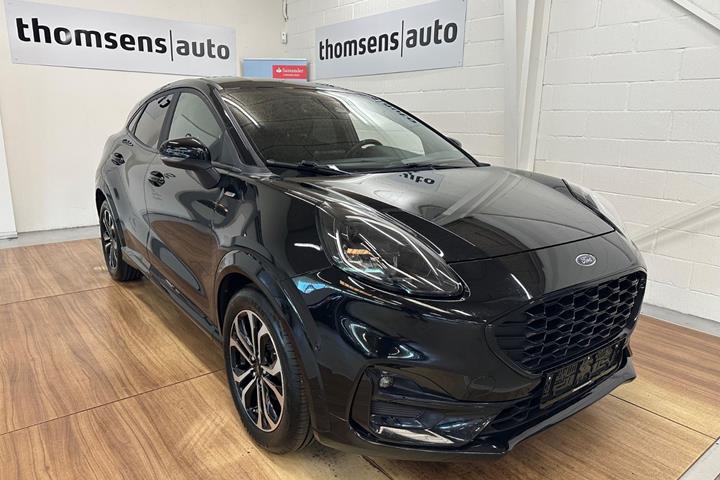 Sort Ford Puma fra 2020