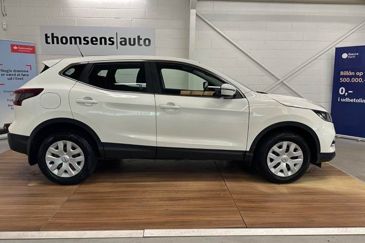 Hvid Nissan Qashqai fra 2021
