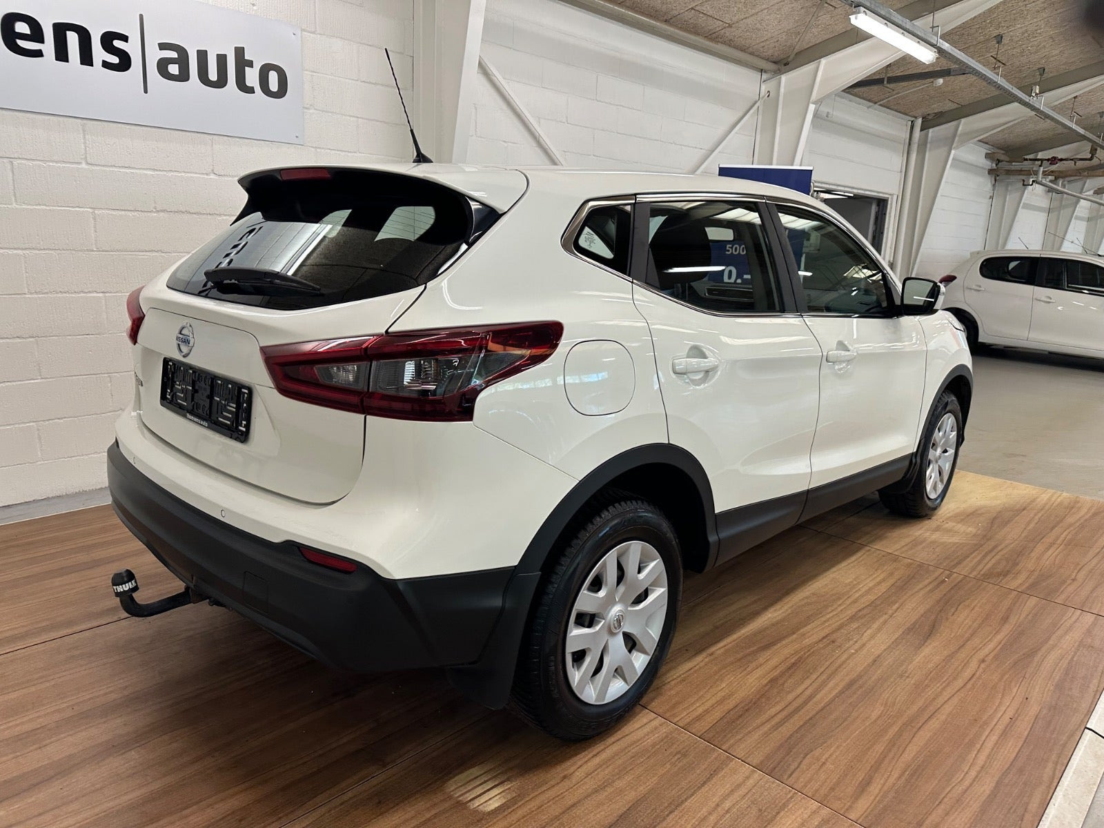 Hvid Nissan Qashqai fra 2021