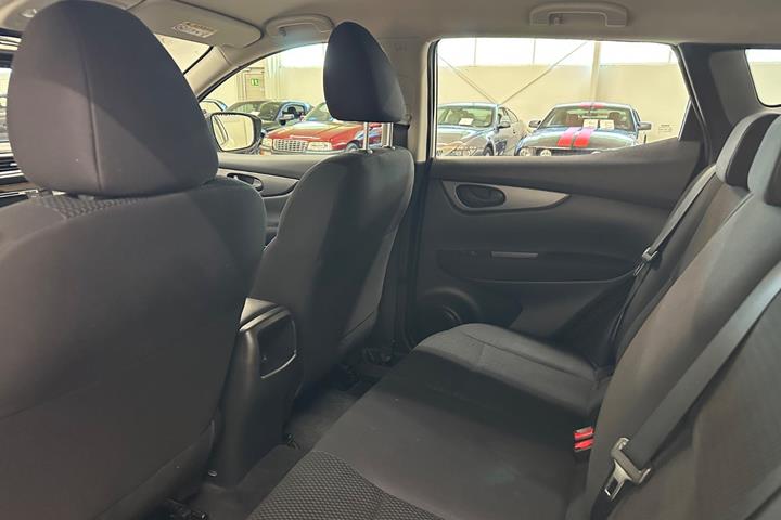Hvid Nissan Qashqai fra 2021