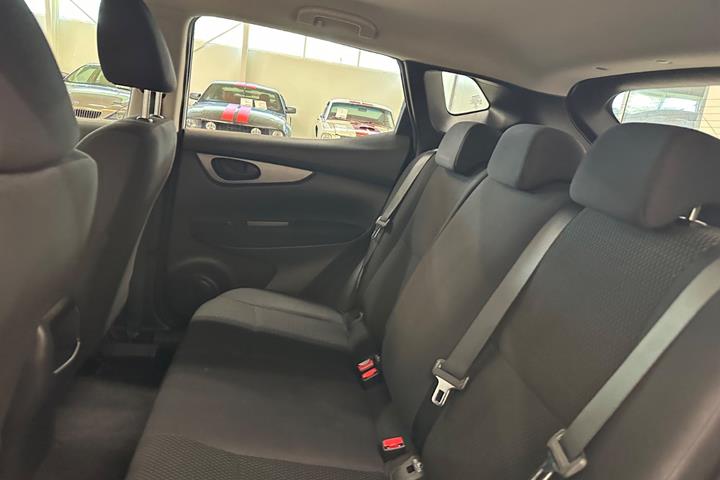Hvid Nissan Qashqai fra 2021