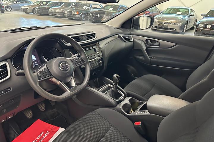 Hvid Nissan Qashqai fra 2021