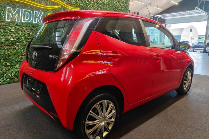 undefined Toyota Aygo fra 2015