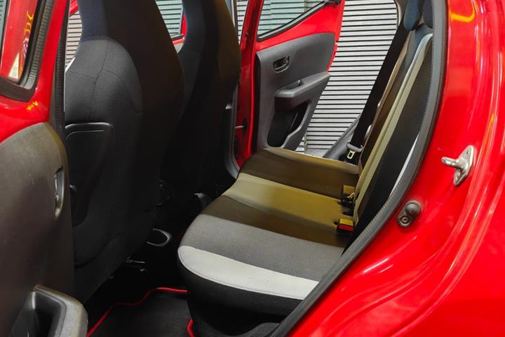 undefined Toyota Aygo fra 2015
