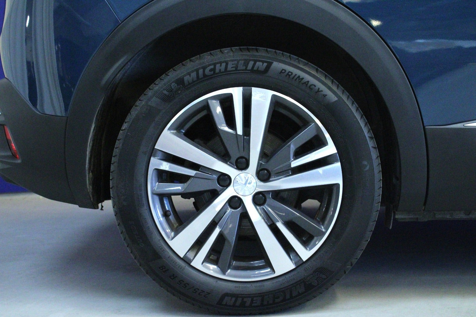 Blå Peugeot 3008 fra 2022