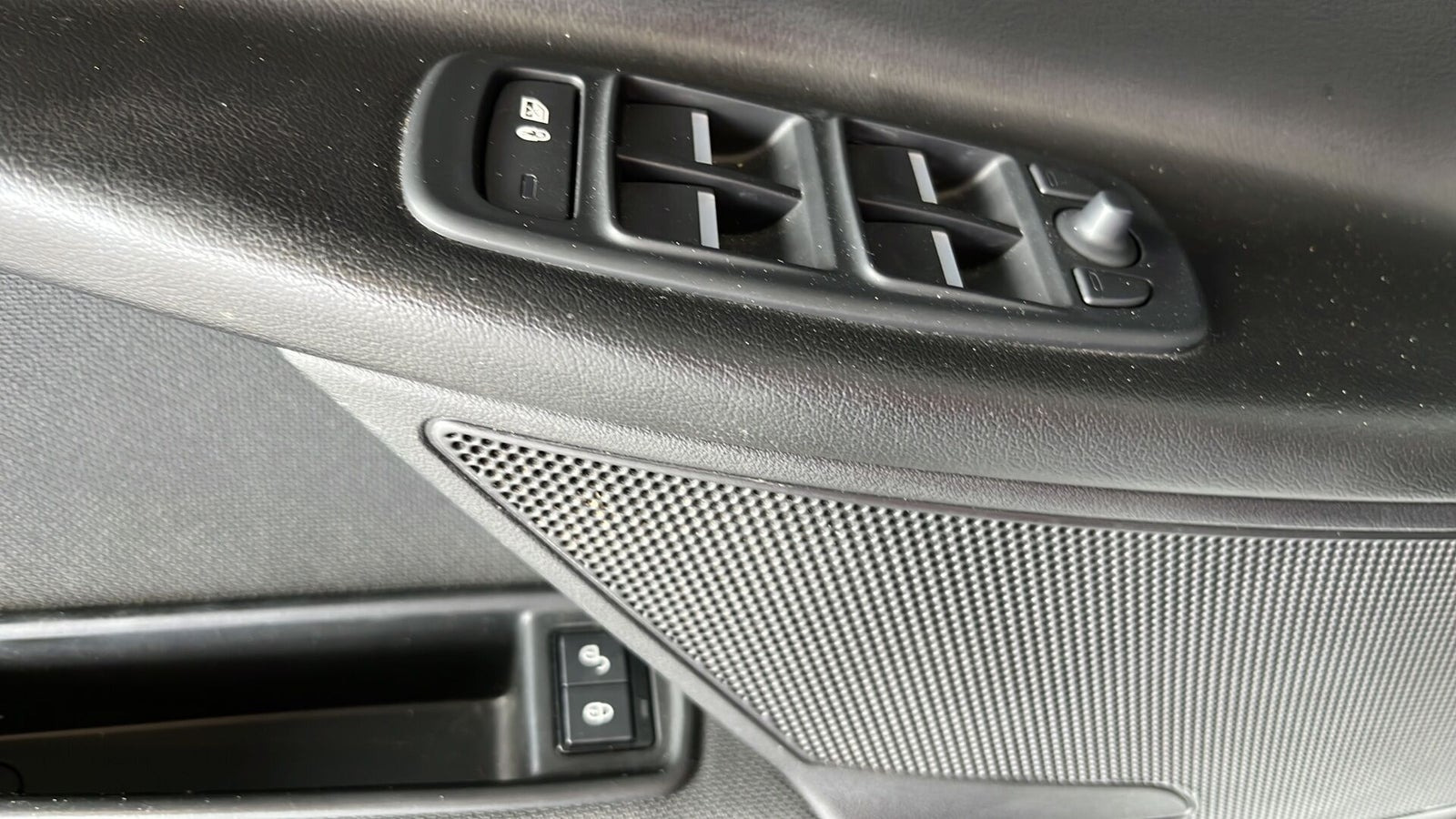Hvid Jaguar XE fra 2018
