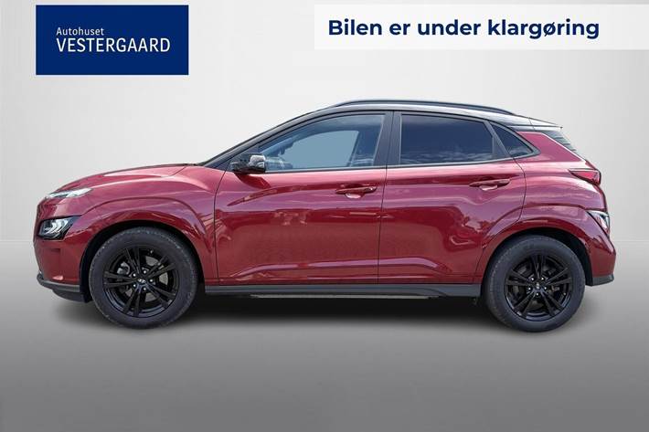Grå Hyundai Kona fra 2022