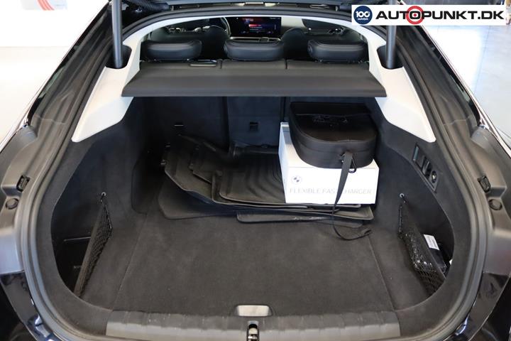 Sort BMW i4 fra 2023