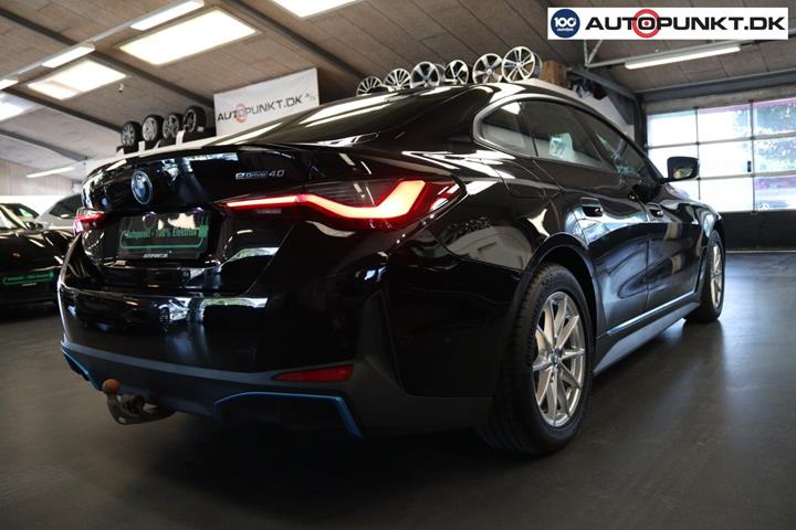 Sort BMW i4 fra 2023