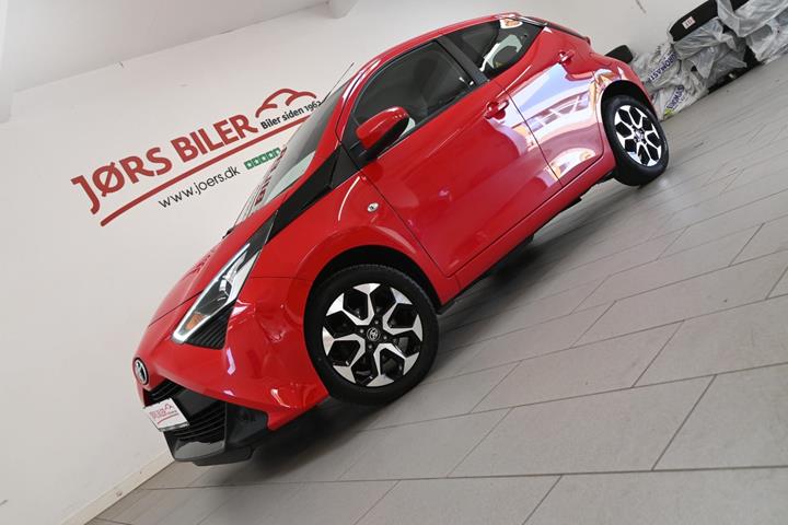 Rød Toyota Aygo fra 2019