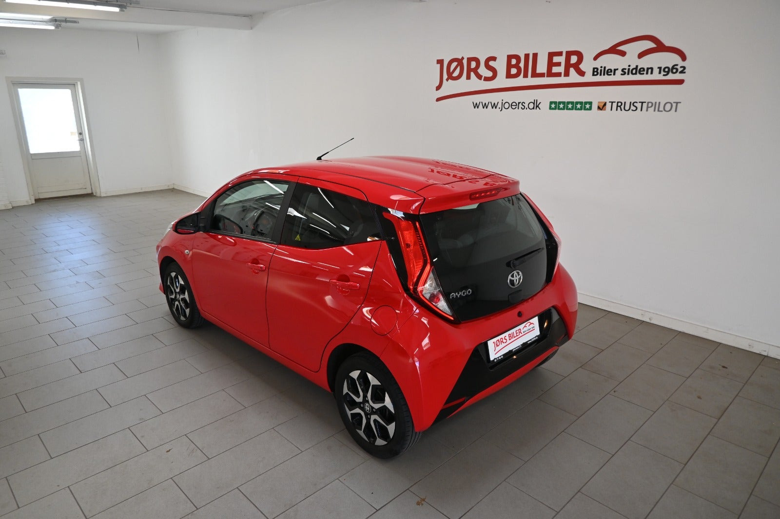 Rød Toyota Aygo fra 2019