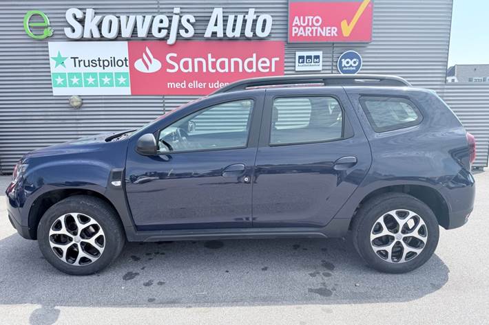 Blå Dacia Duster fra 2018