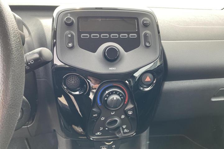 Grå Citroën C1 fra 2020