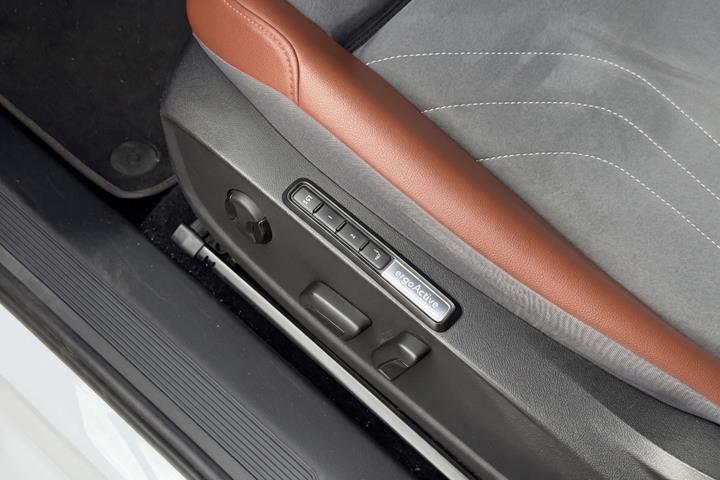 Hvid VW ID.4 fra 2021