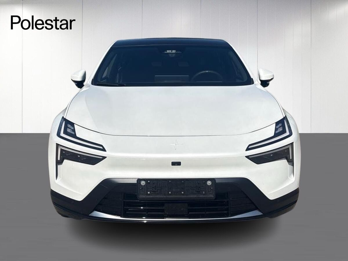 Hvid Polestar 4 fra 2025