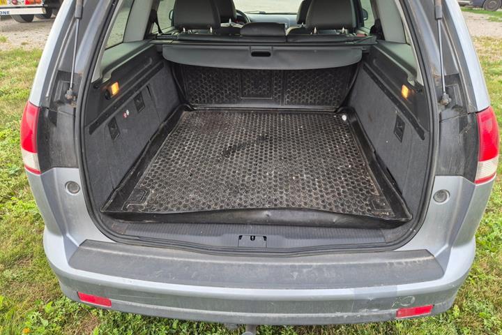 Blå Opel Vectra fra 2008