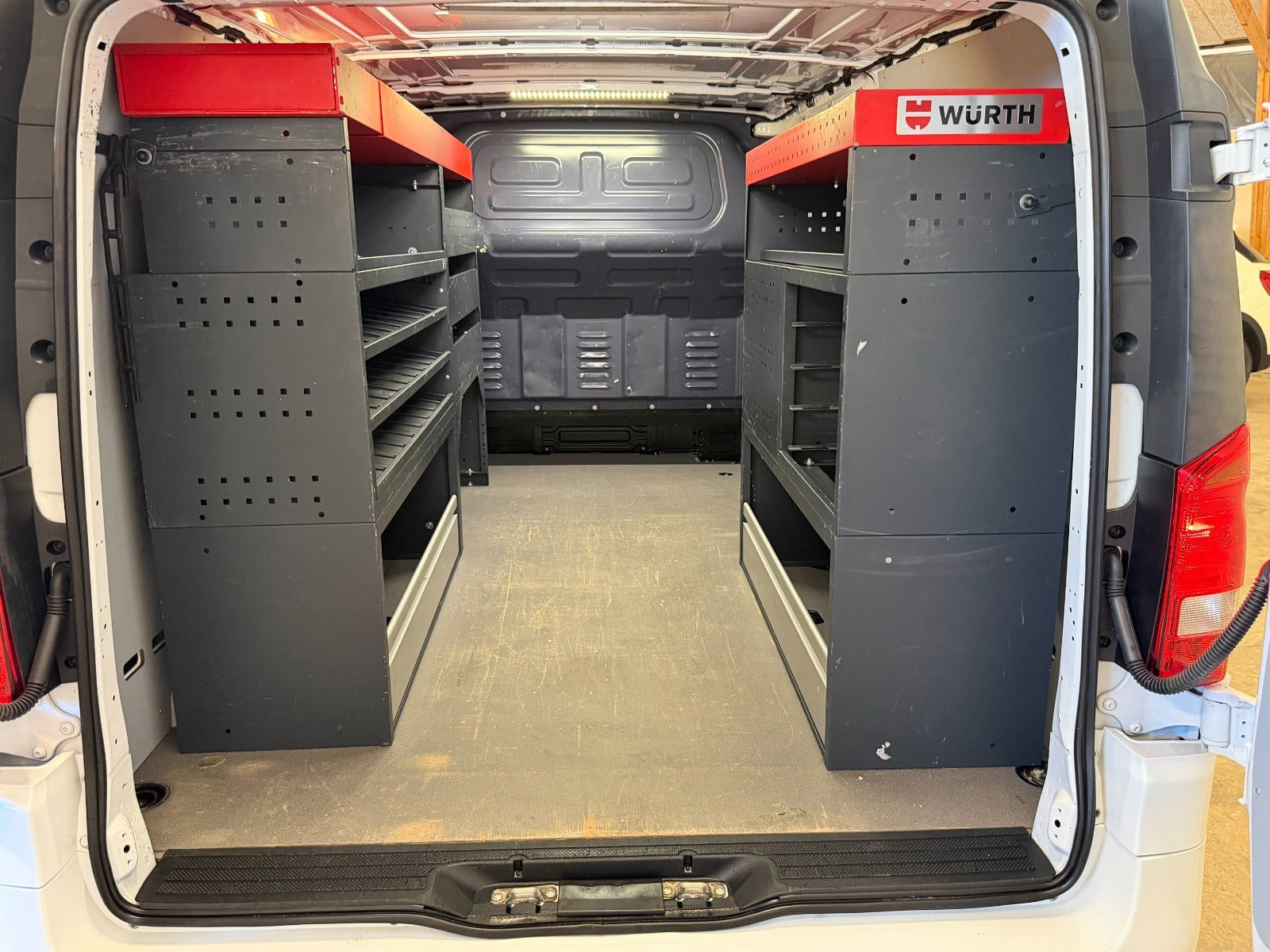 Hvid Mercedes Vito 114 fra 2020