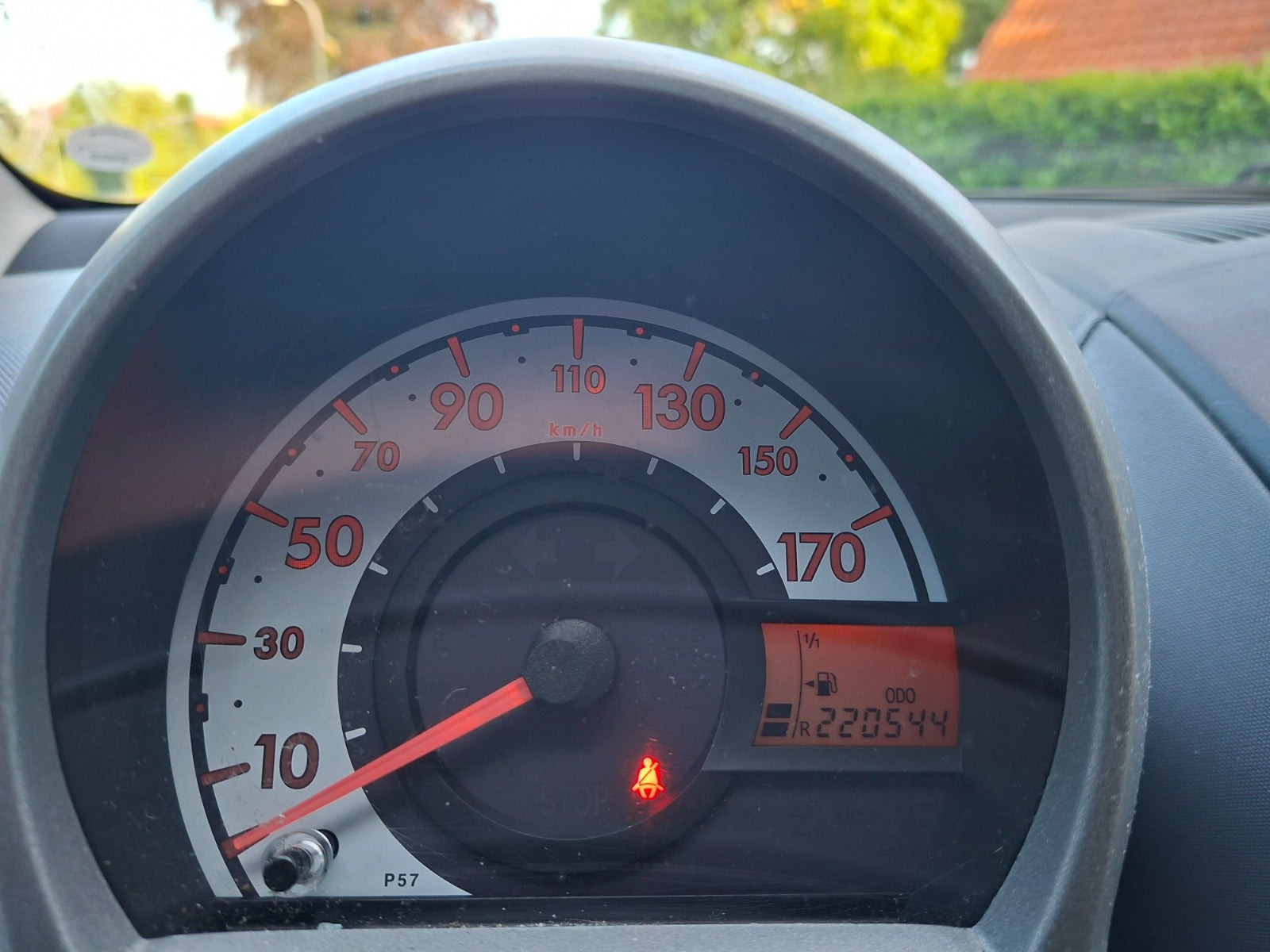 Hvid Toyota Aygo fra 2010