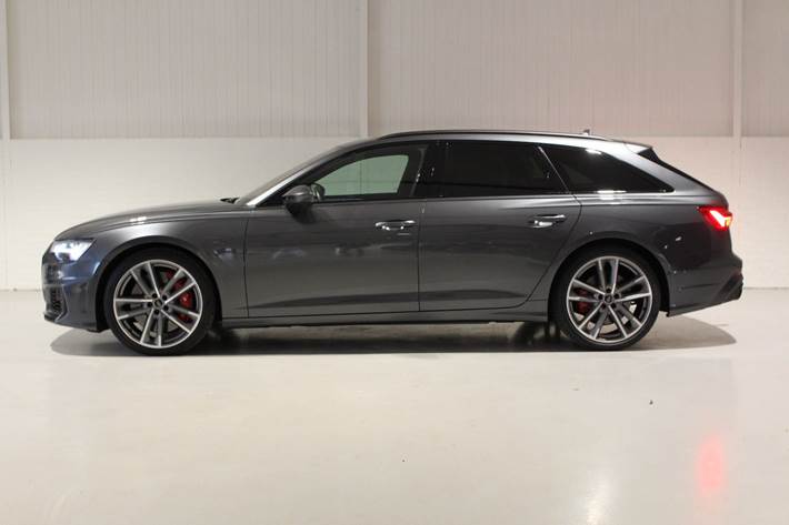 Grå Audi S6 fra 2020