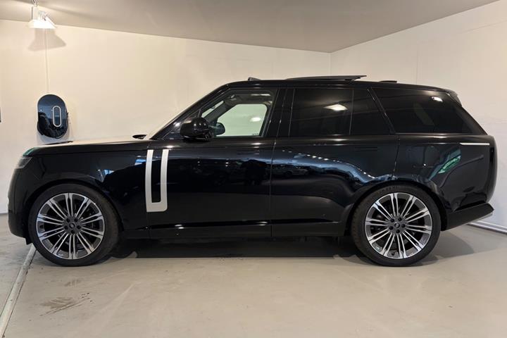 Sort Land Rover Range Rover fra 2023