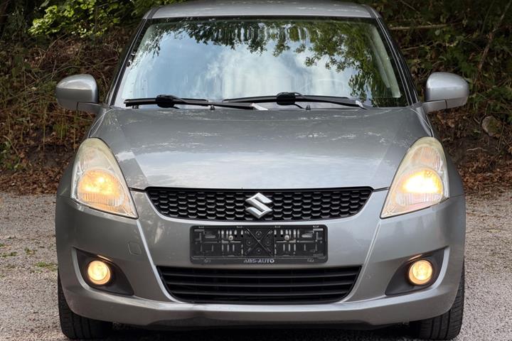undefined Suzuki Swift fra 2011