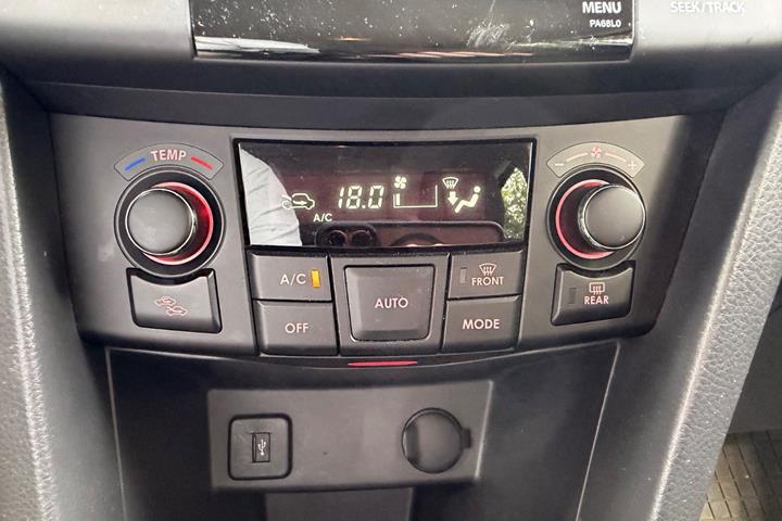 undefined Suzuki Swift fra 2011