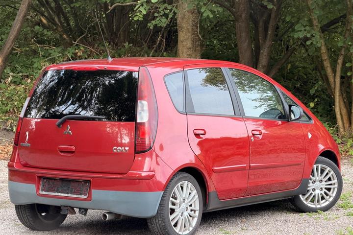 undefined Mitsubishi Colt fra 2008
