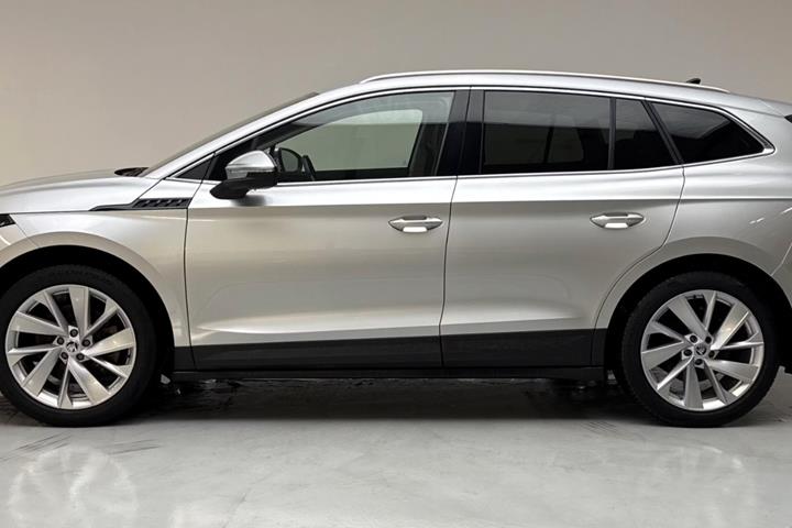 Sølv Skoda Enyaq fra 2021