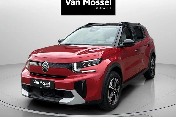 Rød Citroën e-C3 Aircross fra 2025 set udefra